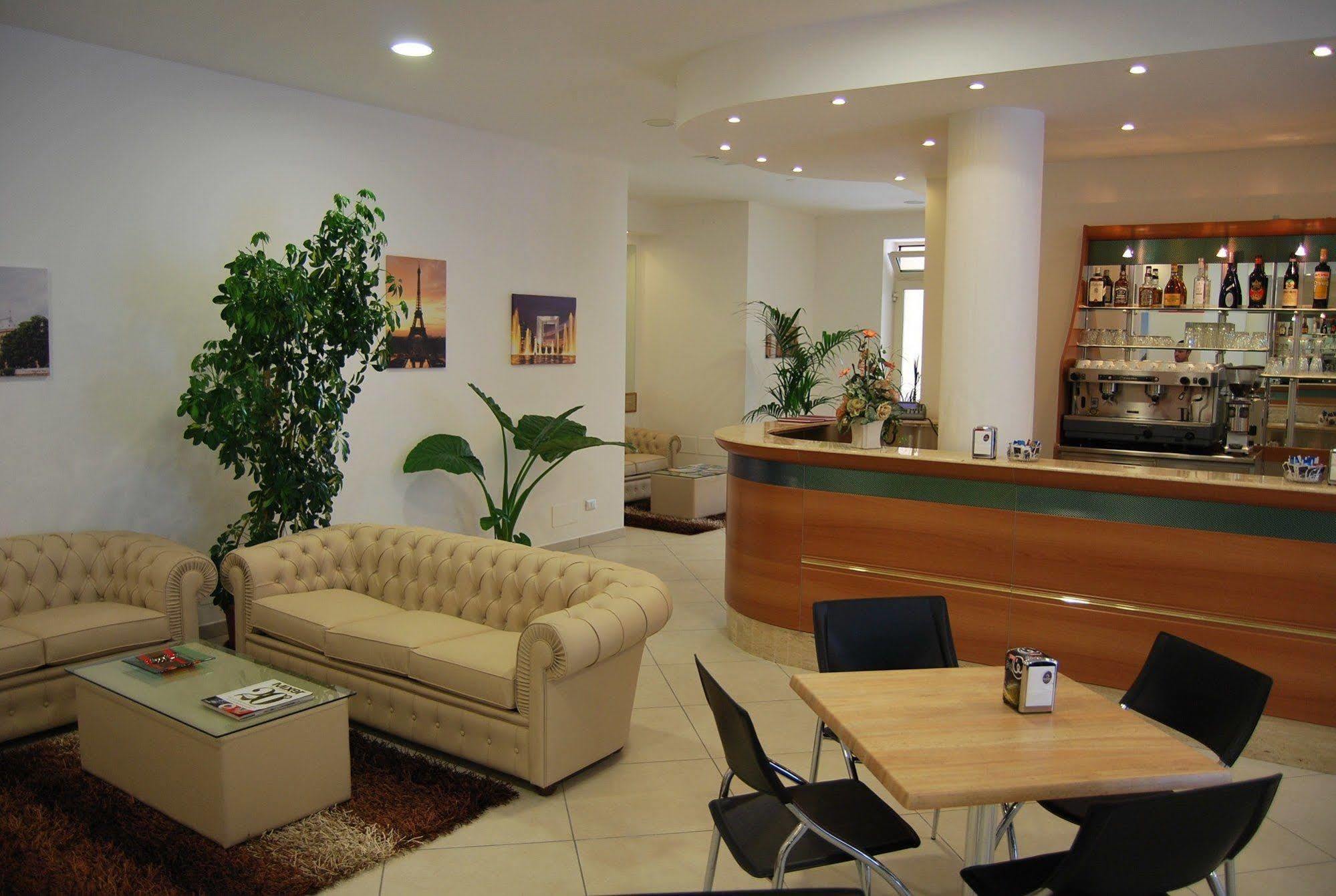 Hotel Europa Nereto Zewnętrze zdjęcie